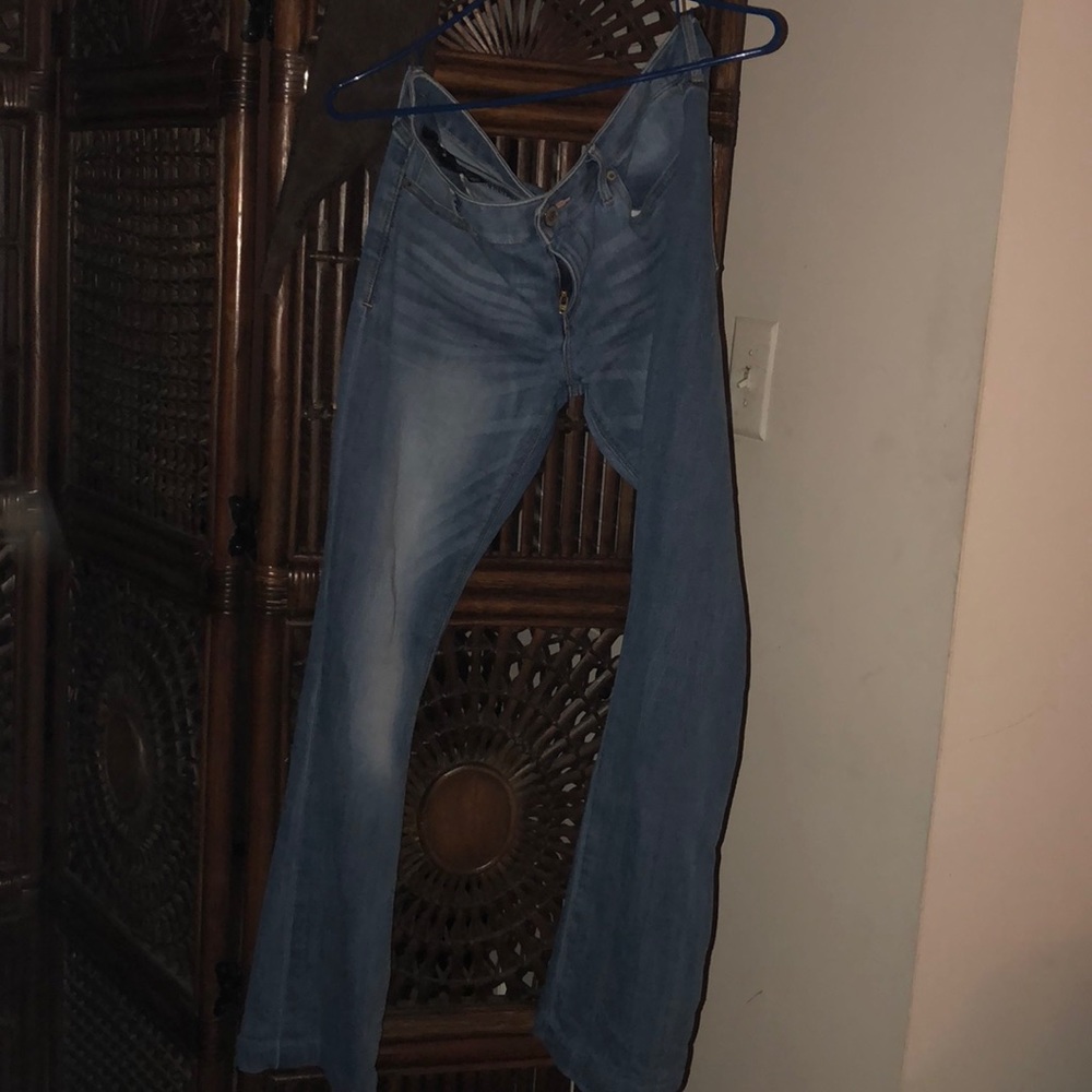 Express barely boot low rise jeans size 8 short